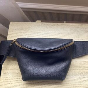 Universal Thread belt / crossbody bag
